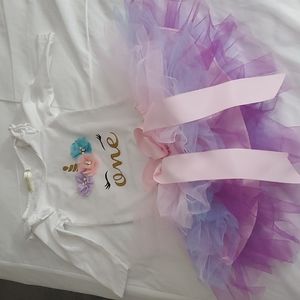 Lot of 1 year old birthday clothes